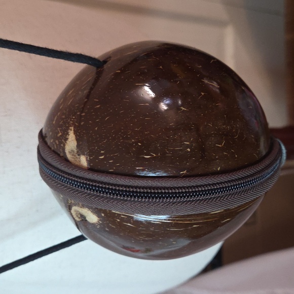 Coconut Bag Crossbody Handmade Zips open zip compartmemt inside Vintage 2005 - Picture 3 of 16